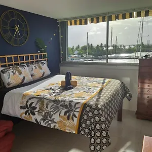 Appartement Superbe Au Coeur De La Marina, Pointe-à-Pitre