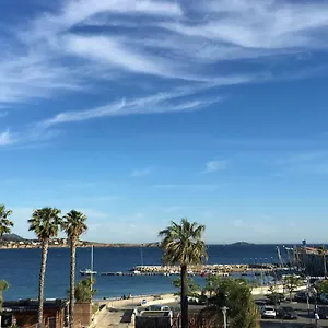 bandol-vue-panoramique-sur-la-mer-la-plage-le-port.fr-provencehotel.com/